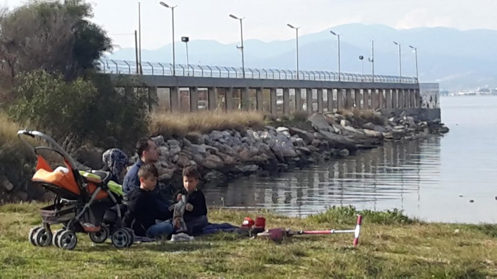 Πρόσφυγες στον καταυλισμό των Ναυπηγείων Σκαραμαγκά